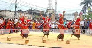 রাঙামাটিতে বিজু-সাংগ্রাই উপলক্ষে বর্ণাঢ্য র‌্যালি; স্ব স্ব সংস্কৃতি সংরক্ষণের তাগিদ